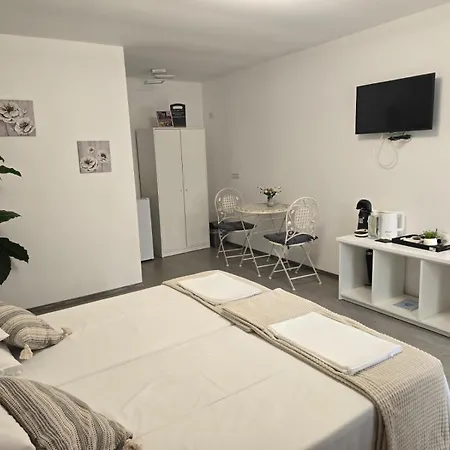 Appartement Micul Cosmopolit à Afumaţi Extérieur photo